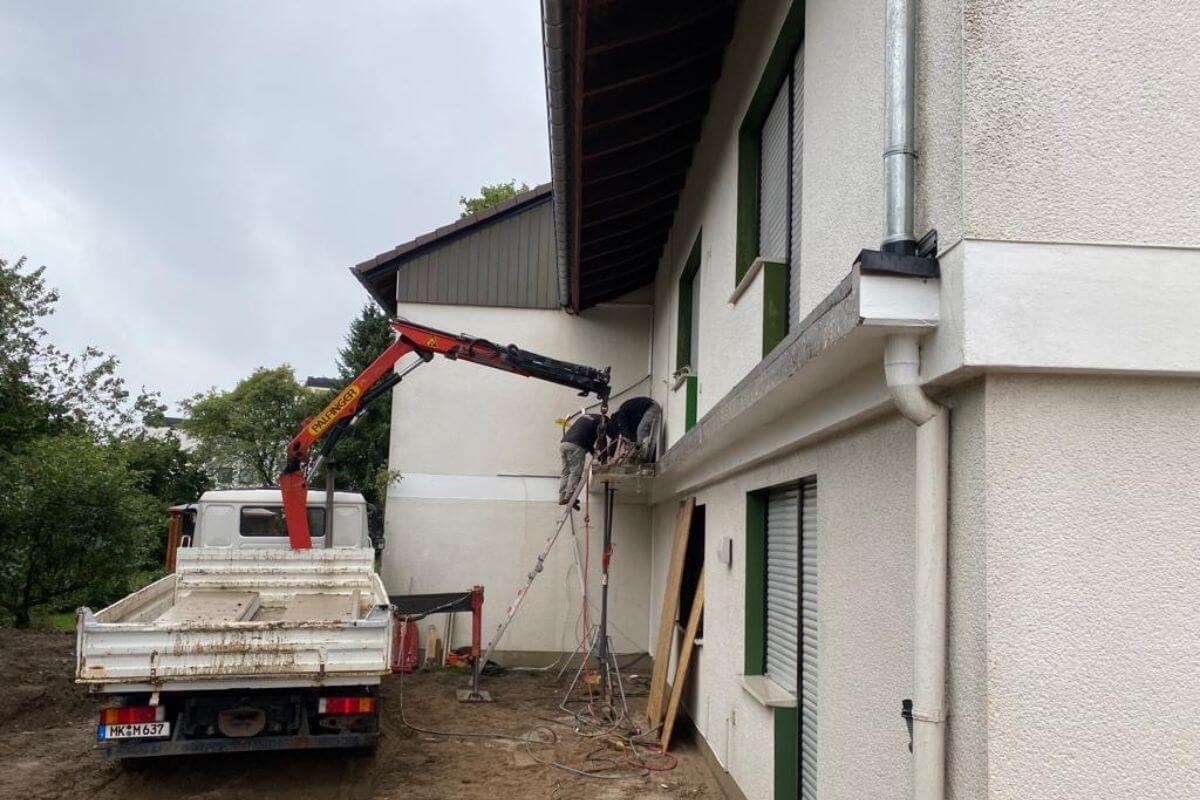 Balkonabbruch an einem Landhaus